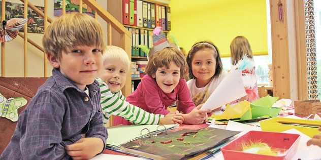 Kinder in einem evangelischen Kindergarten Kinder in einem evangelischen Kindergarten
